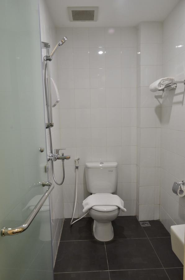 ג'קרטה Kitara Hotel מראה חיצוני תמונה